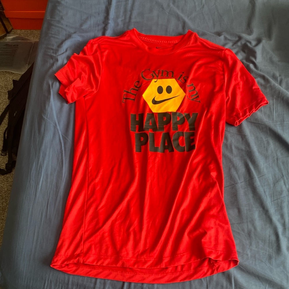 nike athletic tee
